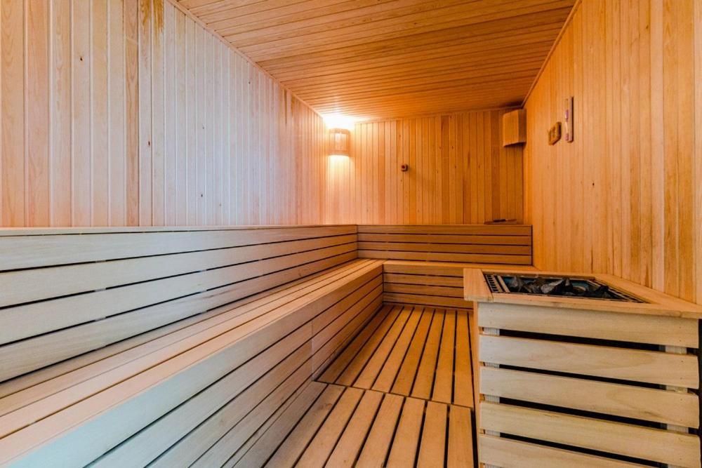 Cevahir Sky City Apartment-Spa & Fitness Center Szkopje Kültér fotó