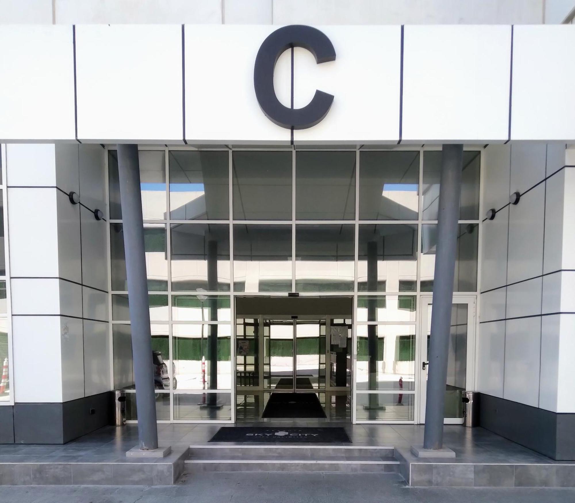 Cevahir Sky City Apartment-Spa & Fitness Center Szkopje Kültér fotó